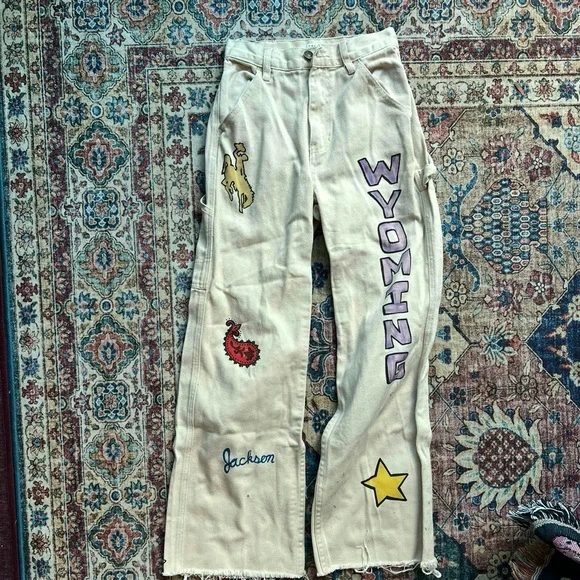 PacSun Wyoming & Western Graphic wide leg cream carpenter denim pants, size 23 - Picture 2 of 8